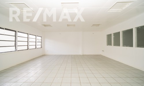 Ruim appartement te huur in Paramaribo Noord, 228 m² - foto 1