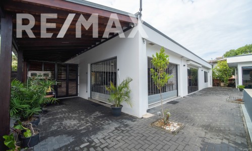 Grand 5-bedroom apartment for rent in Paramaribo South - foto 1